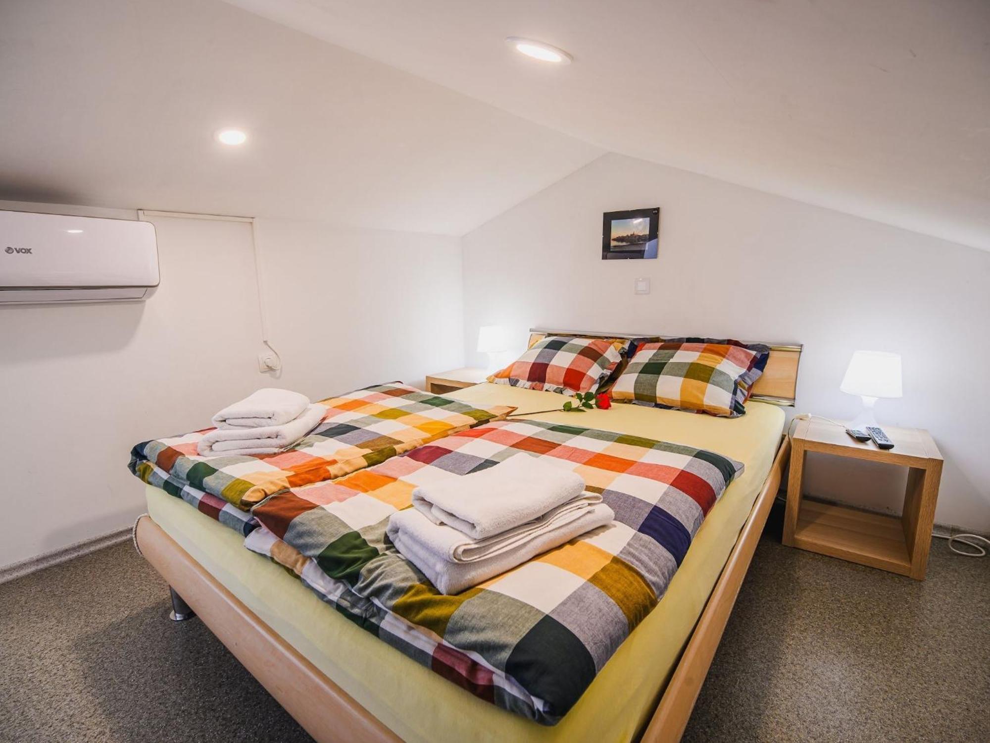 Sleek And Stylish With Sea View - Comfort Two Bedroom With Terrace Umag